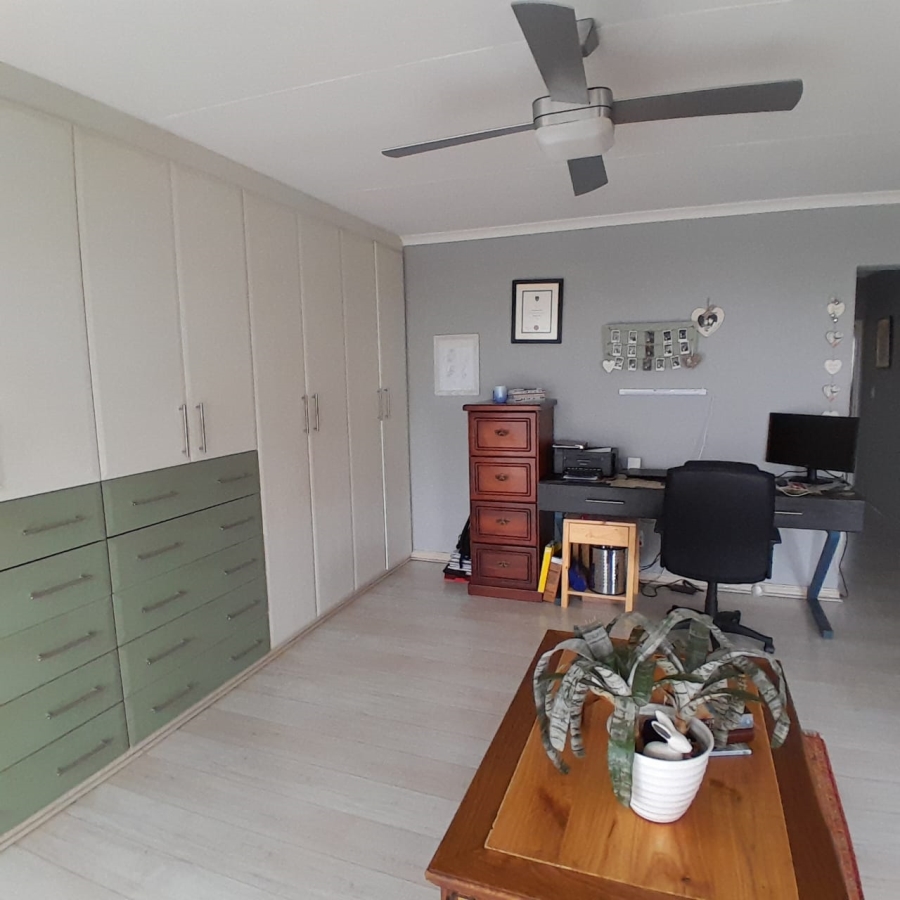 4 Bedroom Property for Sale in Cashan North West